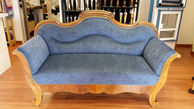 Hirsch-Sofa